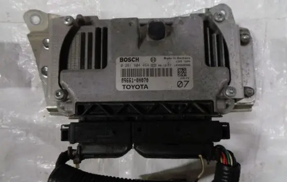 Toyota Aygo AB40 Engine control unit/module 896610H070
