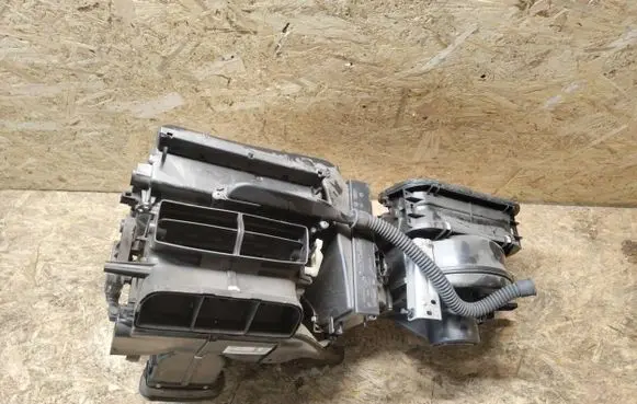 Skoda Fabia Mk1 (6Y) Interior heater climate box assembly 6Q1820308H A1901