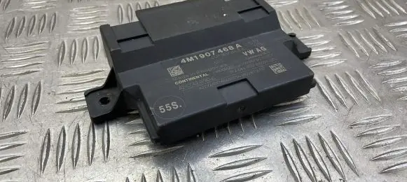 Audi A4 S4 B9 Gateway control module 4M1907468A 4M1907468