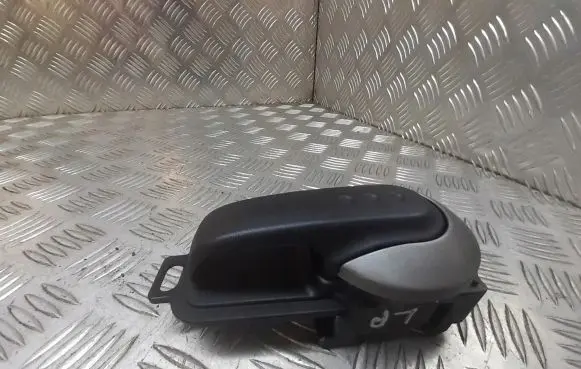 Nissan Micra Front door interior handle 5010800006