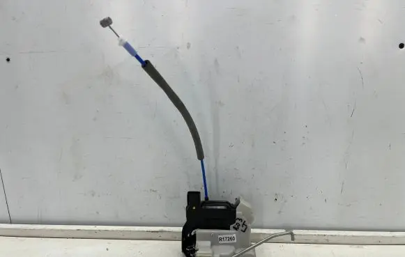 KIA Rio Rear door lock