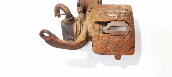 Rear brake caliper