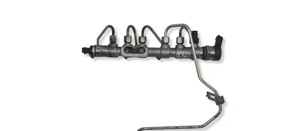 Land Rover Discovery 4 - LR4 Fuel main line pipe G4D39D280AA