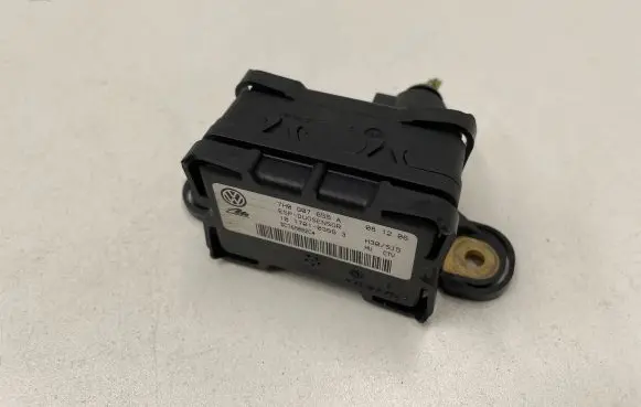 Volkswagen Touran I ESP acceleration yaw rate sensor 7H0907655A DC76M082C4 10170103663