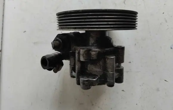 Citroen C5 Power steering pump 7617955501 9635086580
