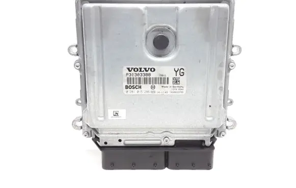 Volvo S60 Engine control unit/module P31303388 0281015286
