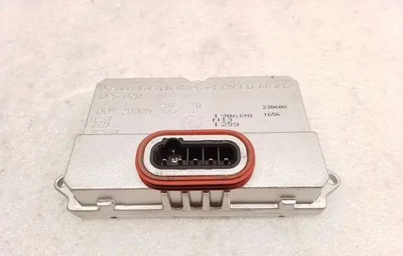 Mercedes-Benz E W211 Headlight ballast module Xenon 5DV00829000