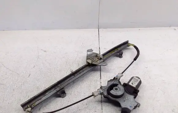 Nissan Almera Tino Front door window regulator with motor 400600T6