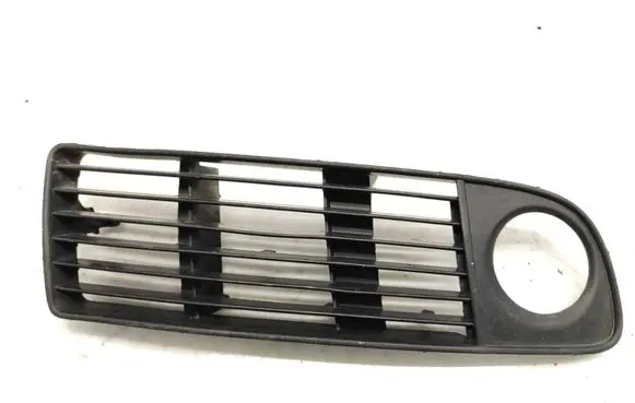 Audi A6 S6 C5 4B Front bumper lower grill 4B0807682R