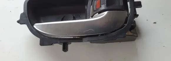 Toyota Auris E180 Front door interior handle