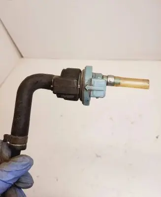 Volkswagen PASSAT B3 Valve vacuum 054133459B