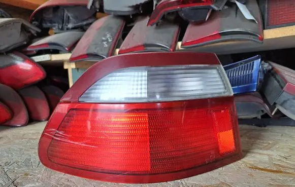 Mazda 626 Rear/tail lights 22061827