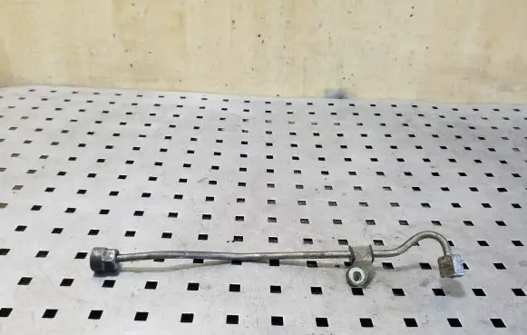 Honda CR-V Fuel line pipe