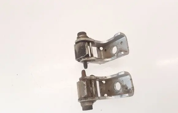 Rear door hinge set
