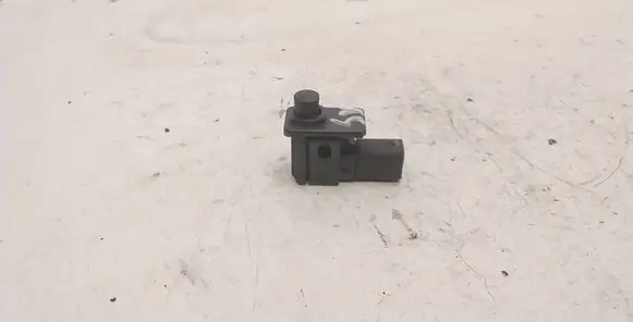 BMW X5 E53 Bonnet alarm switch sensor 8352229