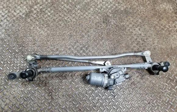 Chrysler Pacifica Front wiper linkage and motor 68229327AC