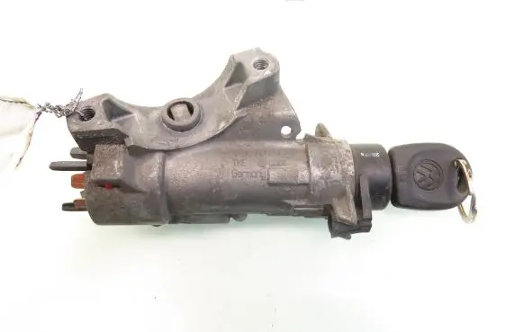 Volkswagen PASSAT B5.5 Ignition lock 4B0905851A