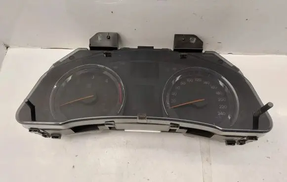 Toyota Avensis T270 Speedometer (instrument cluster) 8380005L70