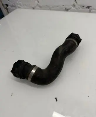BMW X5 F15 Engine coolant pipe/hose 8517969