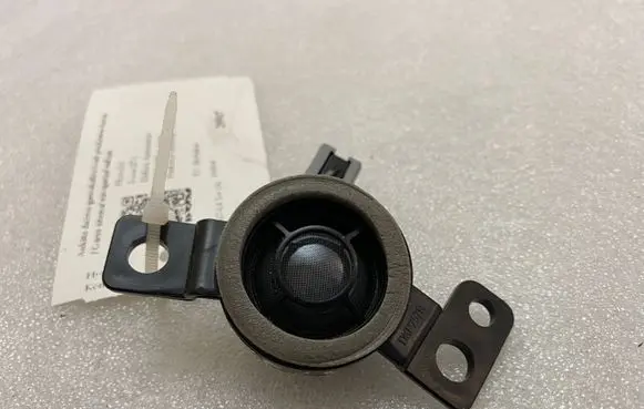 Hyundai Kona I Front door high frequency speaker 96311J9100