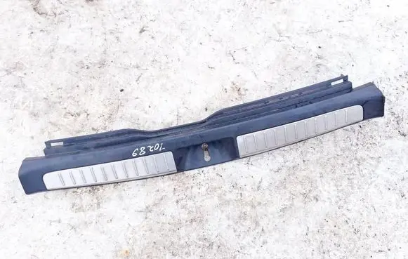 Toyota Avensis T250 Other trunk/boot trim element 5838705090