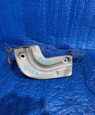 Volvo EX30 Fender mounting bracket 889325701