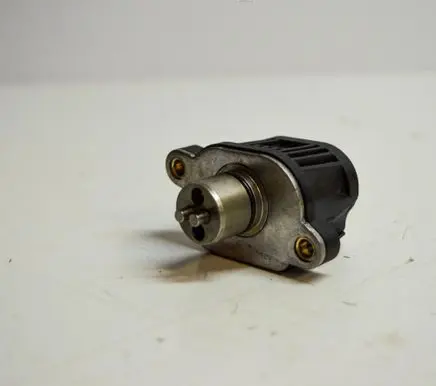 Audi Q3 8U Electromagnetic valve 04E906048A