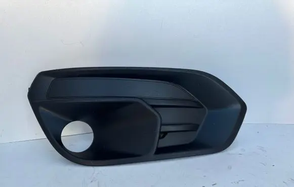 Iveco Daily 6th gen Front fog light trim/grill 5802356341 5802356345 5802356343