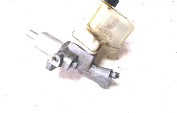Mercedes-Benz C W204 Master brake cylinder A2044300002