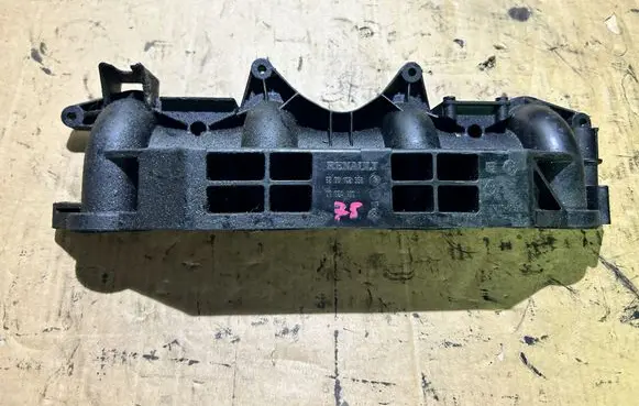 Renault Master II Intake manifold 8200102358