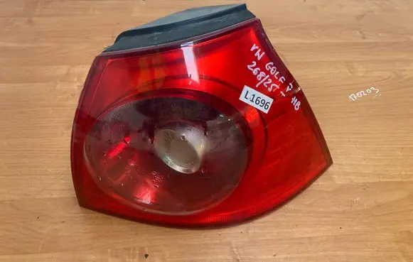 Volkswagen Golf V Rear/tail lights 1K6945096E