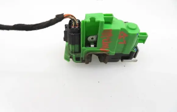 Alfa Romeo Mito Front door lock 50516624