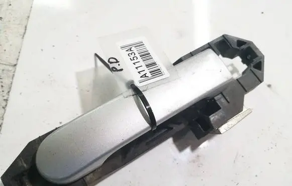Nissan Tiida C11 Front door exterior handle 