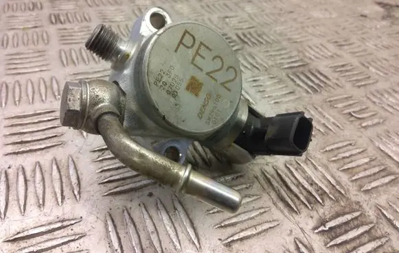 Mazda CX-3 Fuel injection high pressure pump sm296100