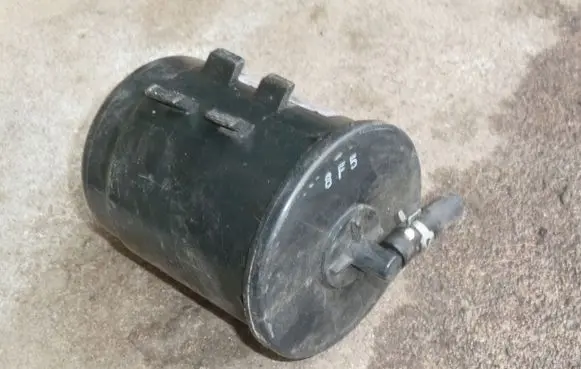 Mazda 626 Active carbon filter fuel vapour canister JE48
