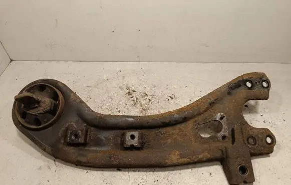 KIA Sorento Rear control arm
