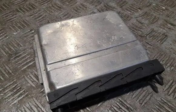 Volvo XC90 Engine control unit/module 30637733A 1039S00000 0281011078
