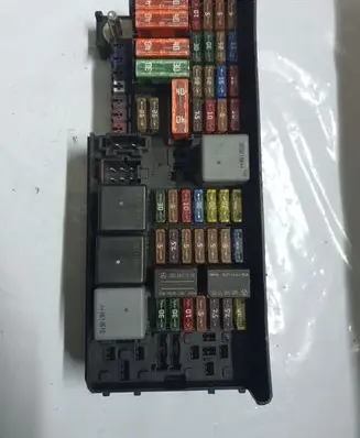 Mercedes-Benz GL X164 Fuse module A1645400572
