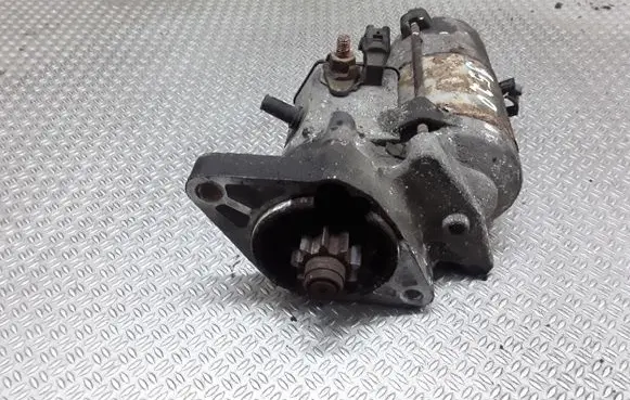 Toyota Yaris Starter motor 2810033080