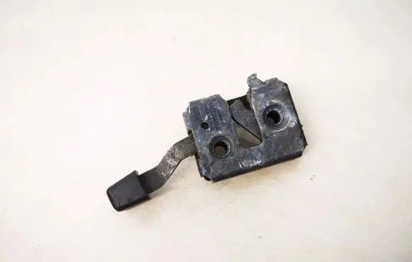 Audi 80 90 S2 B4 Seat back rest lock catch 8a5885733b