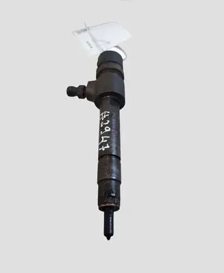 Opel Zafira B Fuel injector 0445110136