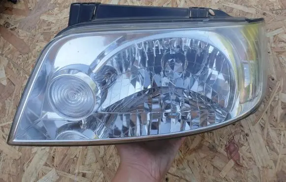 Hyundai Matrix Headlight/headlamp H412V6055W