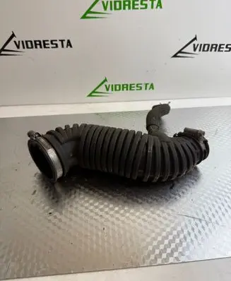 Hyundai Tucson TL Air intake hose/pipe