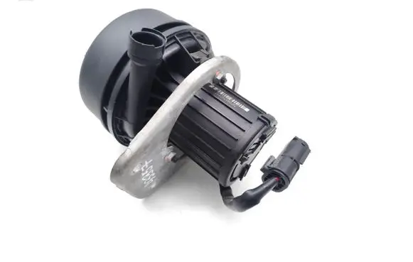 BMW Z4 E85 E86 Secondary air pump 7572085 72812953 ZB757208501