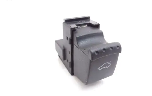 Volkswagen PASSAT B5.5 Tailgate opening switch 1J0959831A
