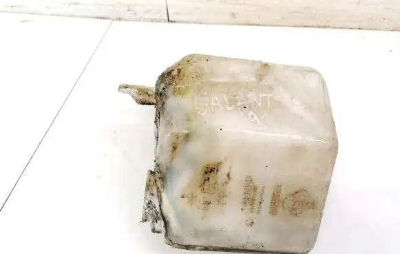 Mitsubishi Galant Windshield washer fluid reservoir/tank 060351672 060351-672