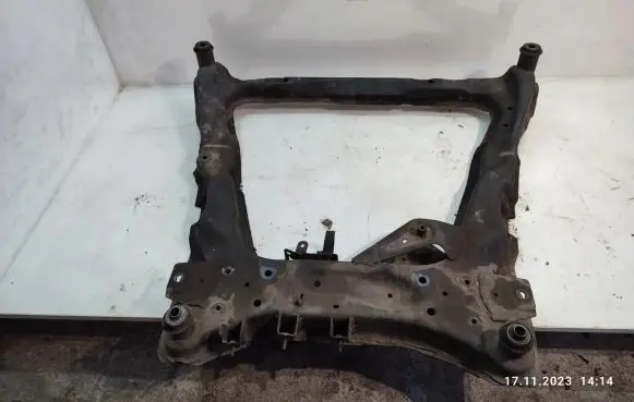 Nissan Qashqai+2 Front subframe