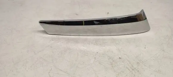 Under headlight/headlamp trim