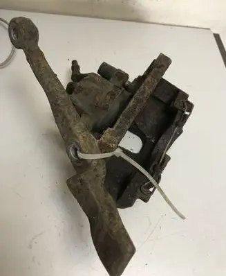 Volvo S60 Front brake caliper 830