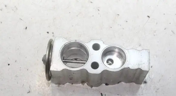 Lexus NX Air conditioning (A/C) expansion valve 4475004640